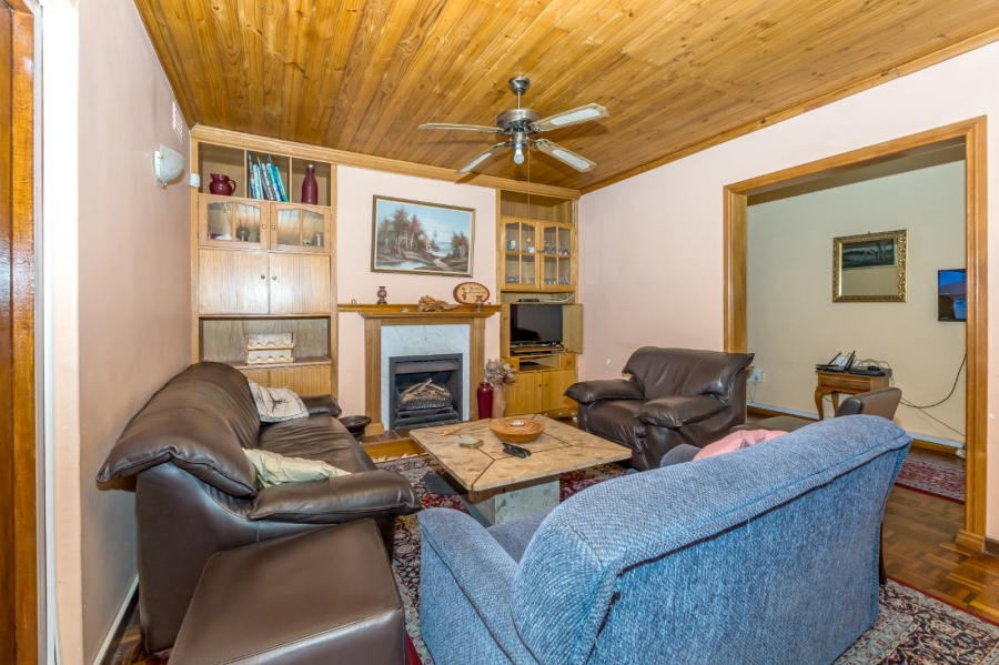 To Let 3 Bedroom Property for Rent in Rondebosch East Western Cape